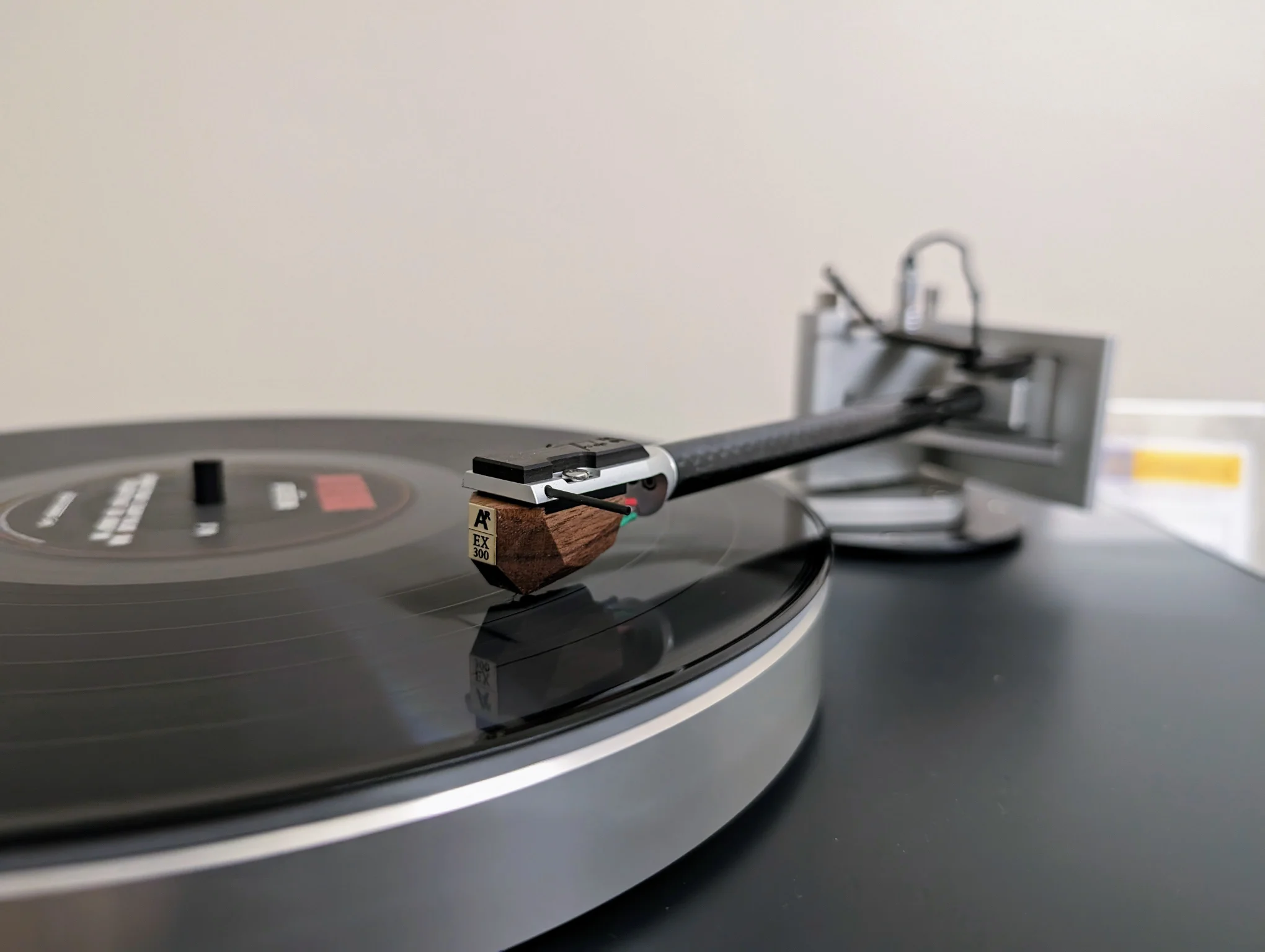 TA-01 Zero Tracking Error tonearm Perspective