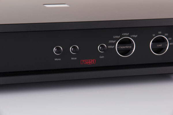 Rega Aura