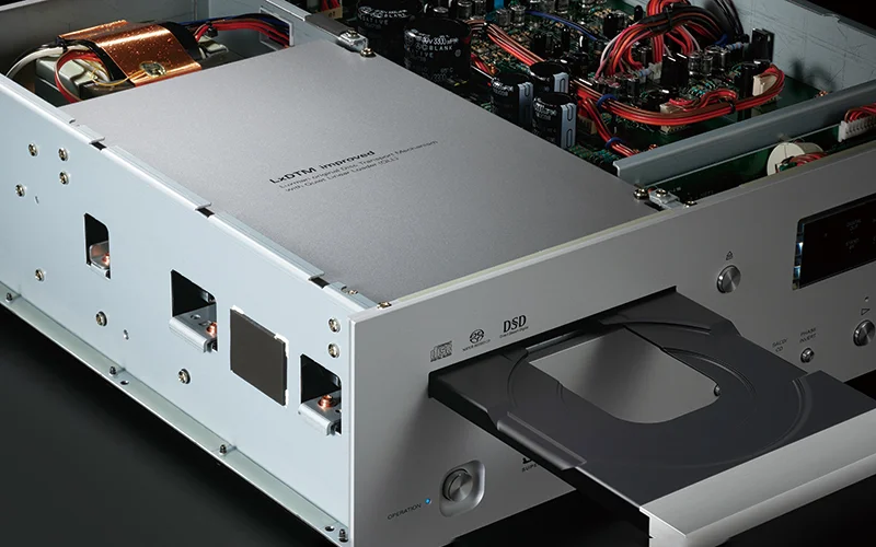 Luxman D-07X Drive Mechanism