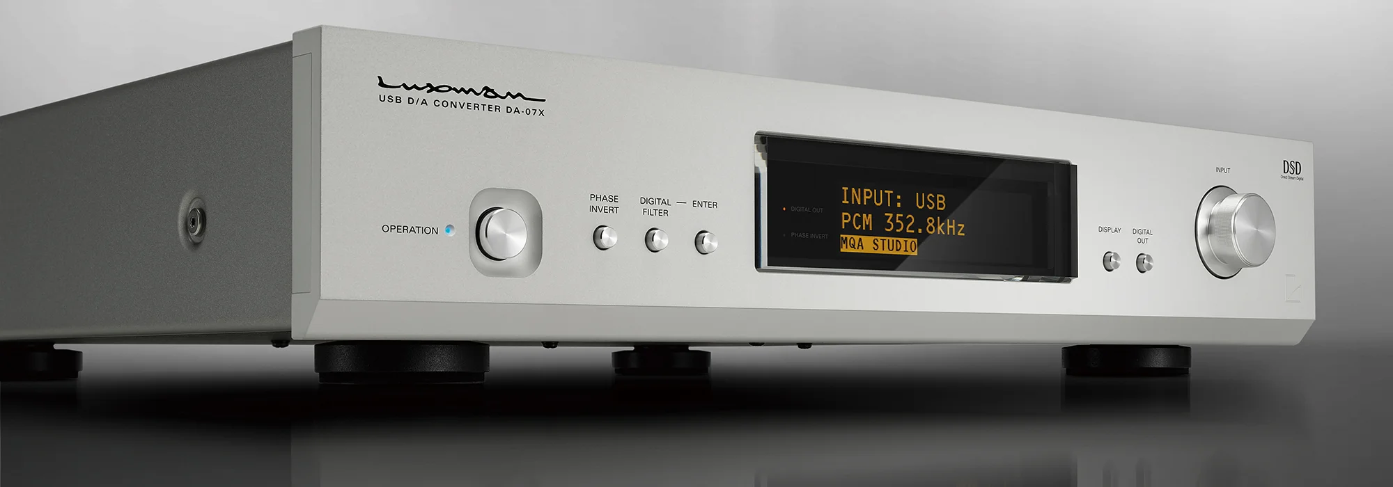 Luxman DA-07X Lifestyle Image