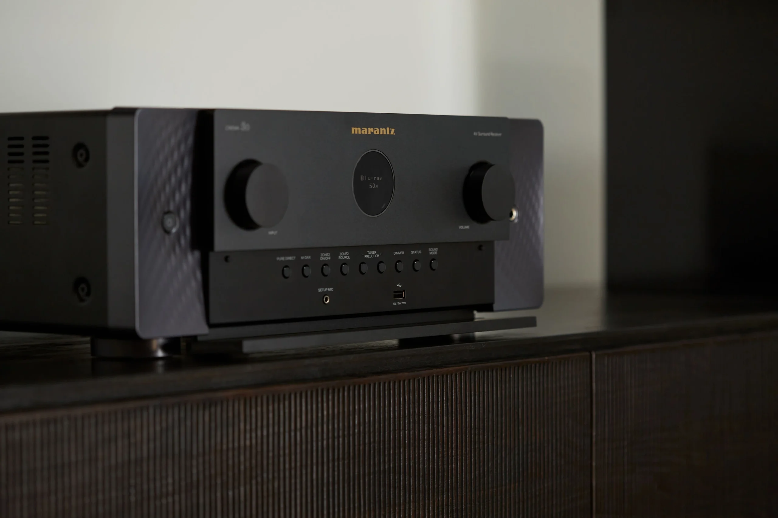 Marantz CINEMA 50 Black Close-Up